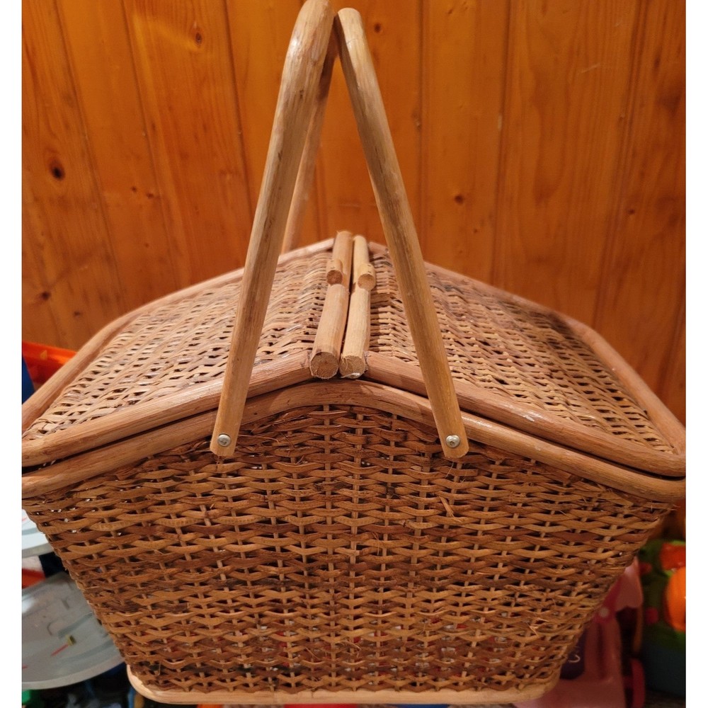 Basket Picnic Basket Wicker - Handles Wine Glasses Cheese Plate (Donated)